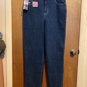 NWT Gloria Vanderbilt jeans